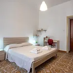 Apartment Mary's House- *